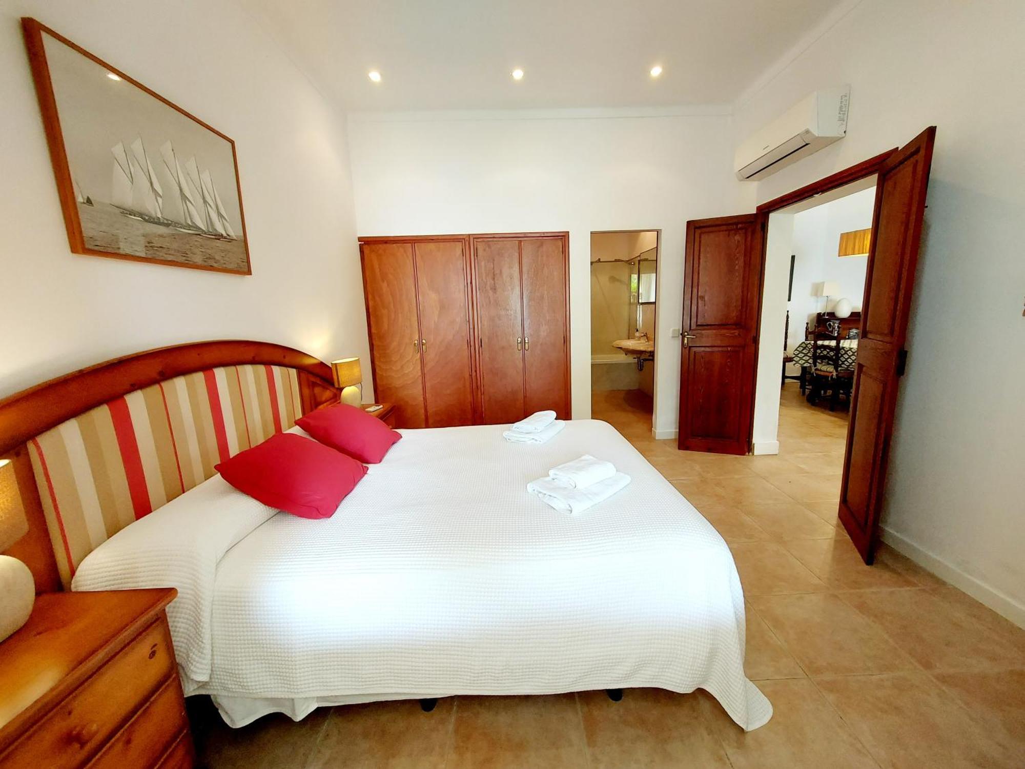 Casa Faro Spacious, Ground Floor On The Pine Walk, Covered Terrace With Sea Views. Wifi/air Con Appartement