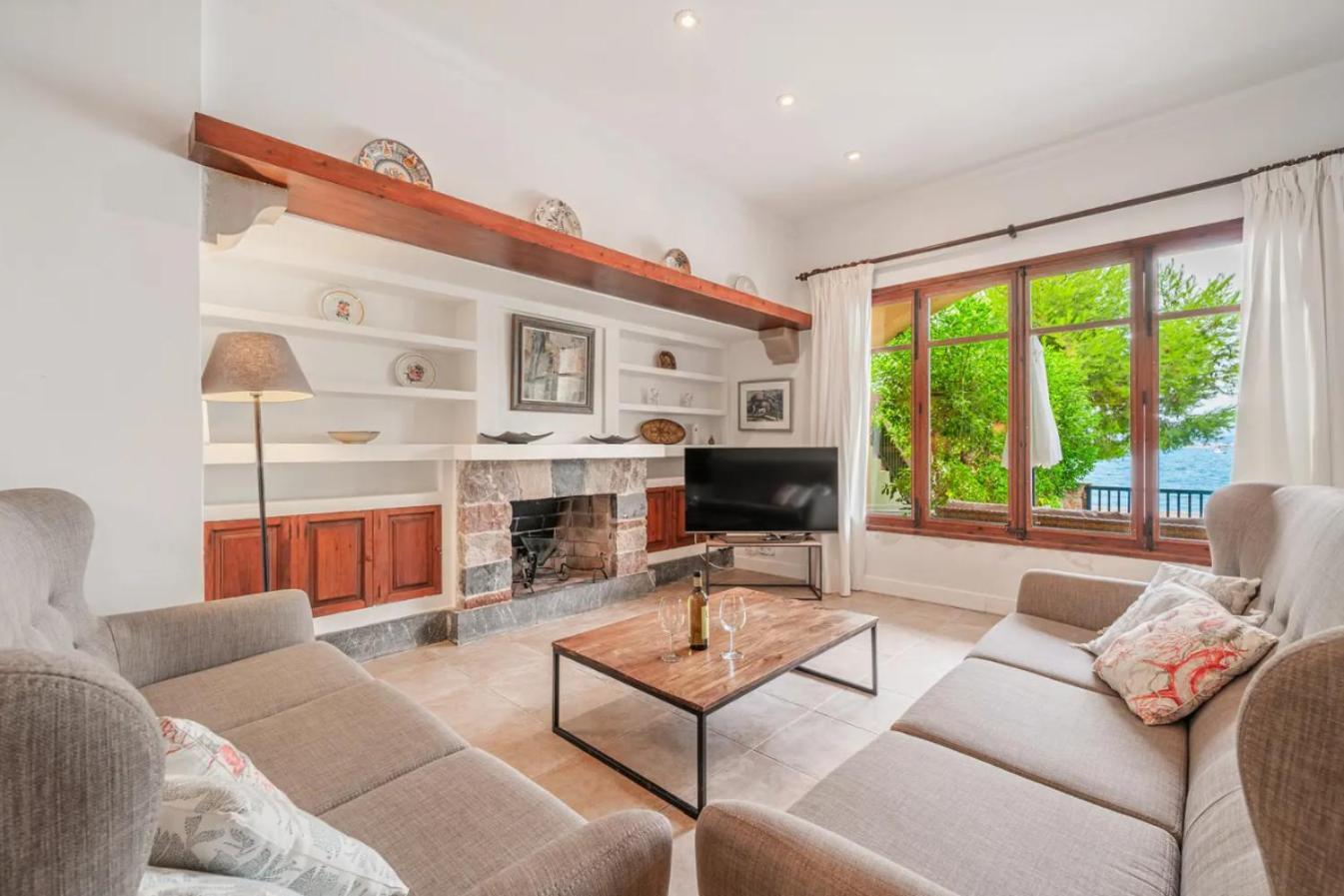 Casa Faro Spacious, Ground Floor On The Pine Walk, Covered Terrace With Sea Views. Wifi/air Con