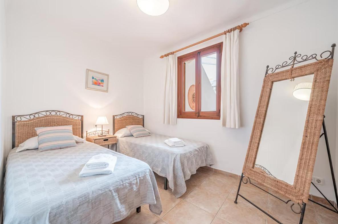 Casa Faro Spacious, Ground Floor On The Pine Walk, Covered Terrace With Sea Views. Wifi/air Con * Pollensa